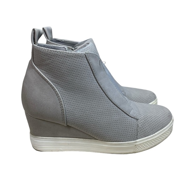 CCOCCI Zoey Wedge Sneaker Light Gray 7.5 Casual Side Zip Ankle Bootie - Picture 1 of 16